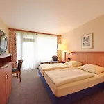 מלון Moselpark 3*